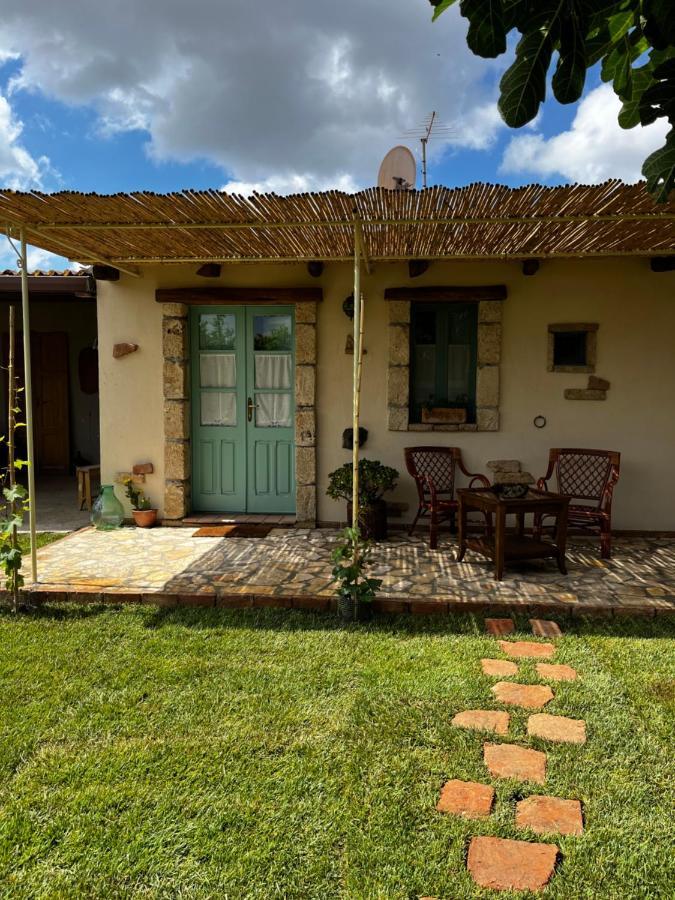 Graziosa Stanza Campidanese Su Segundu Konuk evi Oristano Dış mekan fotoğraf